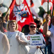 Protestuotojai prie Seimo – policijos akiratyje: gresia baudos