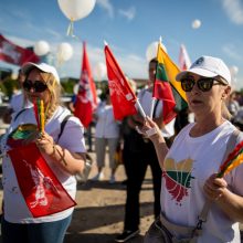 Protestuotojai prie Seimo – policijos akiratyje: gresia baudos