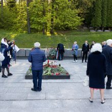 Gegužės 9-osios minėjimas Vilniuje: mažiau pompastikos ir nuoskauda dėl sovietinių paminklų  