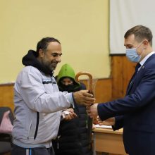 Afganistaniečiams vertėjams įteikti leidimai nuolat gyventi Lietuvoje