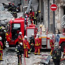 Galingo sprogimo Paryžiuje aukų skaičius auga – rasta dar viena negyva moteris
