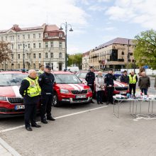 Ministrė: bus siūloma naujuose visuomeniniuose pastatuose įdiegti priedangas