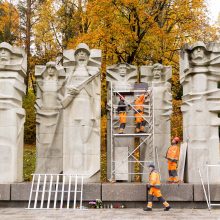 JT komitetas neleidžia nukelti sovietinių skulptūrų, bet Vilnius sprendimo nepaisys?