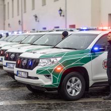 Policijai – 38 nauji automobiliai, vieną jų perduos kolegoms Ukrainoje