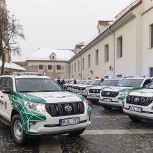 Policijai – 38 nauji automobiliai, vieną jų perduos kolegoms Ukrainoje