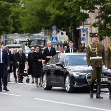 Atsisveikinimas su A. Adamkiene: išreikšti pagarbą plūdo žmonės iš visos Lietuvos