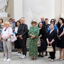 Atsisveikinimas su A. Adamkiene: išreikšti pagarbą plūdo žmonės iš visos Lietuvos