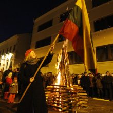 Užsiliepsnojo atminimo laužai – Klaipėda nepamiršo Laisvės gynėjų