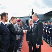 G. Nausėda prabilo vokiškai ir pakvietė A. Merkel į Kuršių neriją