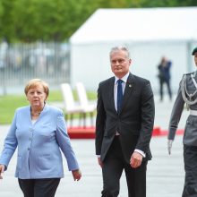 G. Nausėda prabilo vokiškai ir pakvietė A. Merkel į Kuršių neriją