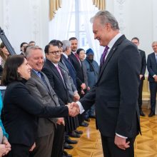 G. Nausėda užsienio ambasadorius ragina telktis remiant Ukrainą