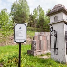 Senosios žydų kapinės pasikeitė neatpažįstamai