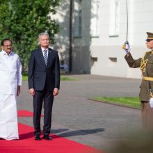 Istorinis vizitas: G. Nausėda pasiūlė Lietuvoje atidaryti Indijos ambasadą