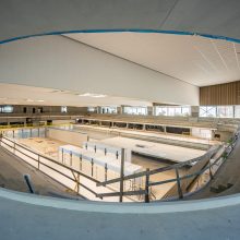 Lazdynuose baigiamas įrengti olimpinis baseinas