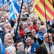 Tūkstantinė minia Škotijoje dalyvavo eitynėse už nepriklausomybę