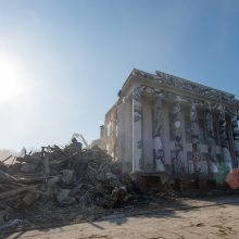 Kažkodėl tik baigiant griauti Profsąjungų rūmus paaiškėjo, kad po jais sovietmečiu įrengta viena didžiausių Vilniuje slėptuvių.