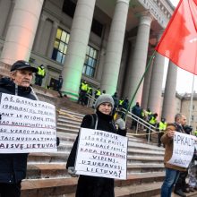 Protestuotojų nušvilpta premjerė: kova už laisvę nėra noras maištauti ir kelti neramumus