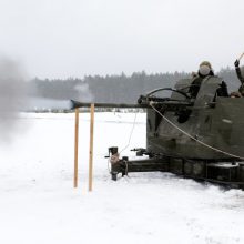 Ukrainos karius lietuviai apmokė naudoti pabūklą ir vykdyti karo policijos operacijas