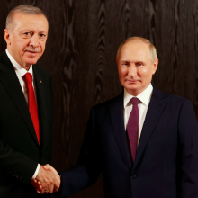 R. T. Erdoganas stojo ginti Rusijos prezidentą: jei puolate Putiną, man tas netiks