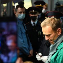 Kremliaus kritikas A. Navalnas grįžo į Maskvą, oro uoste jį sulaikė policija
