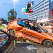 Specialistai perspėja: jaunas vairuotojas – tiksinti bomba