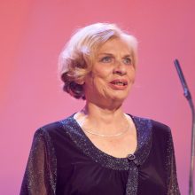 84-erių aktorė E. Žebertavičiūtė: jei būčiau jaunesnė, emigruočiau