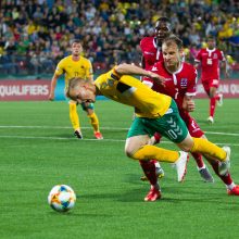 Futbolo rinktinei – neeiliniai iššūkiai