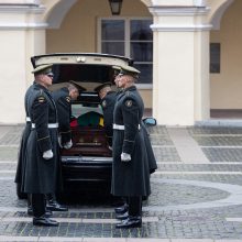 Vilniuje su partizanų vadu J. Vitkumi-Kazimieraičiu atsisveikina giminės, visuomenė