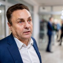 Panaikinus P. Gražulio mandatą – reakcijos: valdantiesiems pavyko savo nariams išlaužyti rankas