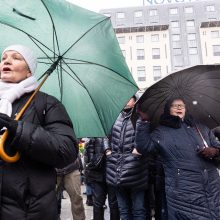 Ūkininkai nušvilpė ir prezidento patarėją: vėl skambėjo šūkis „gėda“