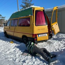 Į kelią – pačių įrengtu geltonu autobusiuku