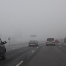 Eismo sąlygas Panevėžio rajone sunkina rūkas