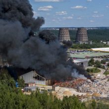Ugniagesiai paliko „Ecoservice“ teritoriją, gaisras visiškai užgesintas