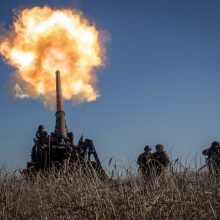 Kremlius: Vakarų sprendimas dėl tankų Ukrainai reiškia tiesioginį įsitraukimą į konfliktą