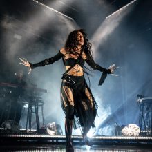 Kauną sudrebino įspūdingas „Eurovizijos“ karalienės Loreen šou