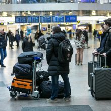 Dėl NATO viršūnių susitikimo bus stabdomi skrydžiai, kompensacijų – nebus