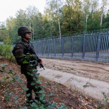 Lietuvos pasieniečiai toliau padės Latvijai: į kaimyninę šalį vyksta nauja pareigūnų grupė