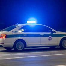 Joniškio rajone BMW trenkėsi į medį: vairuotojas žuvo