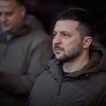 V. Zelenskis: Donbaso vietovėse – situacija sunki, okupantai naudoja visus išteklius