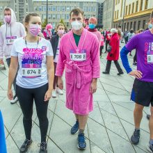 „Pink Run su BENU“ bėgimas: Kaunas nušvito rožine spalva