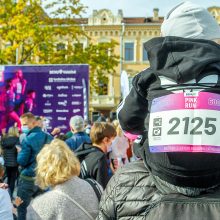 „Pink Run su BENU“ bėgimas: Kaunas nušvito rožine spalva