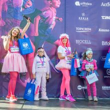 „Pink Run su BENU“ bėgimas: Kaunas nušvito rožine spalva