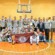 VDU neužleidžia čempionų sosto – 16 kartą į viršų kelia LSKL nugalėtojų taurę