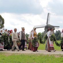 Žolinės aidai Rumšiškėse: ir linksma, ir prasminga