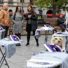 Ragina lyginti marškinius, o ne žmones: kelio į darbo rinką negali užkirsti praeitis