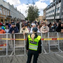 LGBT eiseną lydėjo ir maldos, ir vestuvės