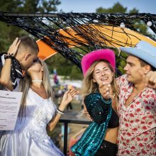 Festivalis „Karklė“: ir popscenos karalienės šou, ir muzikinio klipo filmavimas