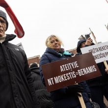 Protestas dėl NT mokesčio: jeigu matysiu, kad iš manęs atima namus, aš juos sudeginsiu