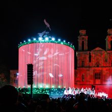 Kaunas plūsta į Rotušės aikštę: Kalėdų eglės įžiebimą lydės žinomų atlikėjų koncertas