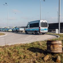 Lenkų ūkininkams blokuojant kelią D. Tuskas Vilniuje susitiks su Lietuvos vadovais